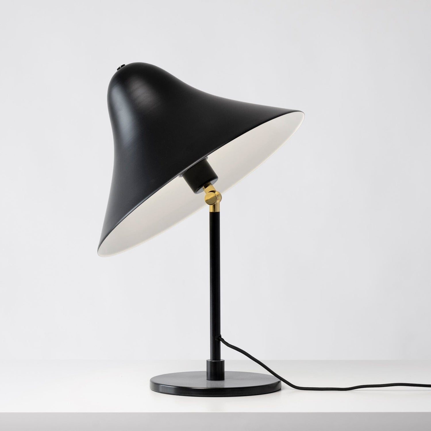 Alba pöytävalaisin musta Pöytävalaisin Innolux