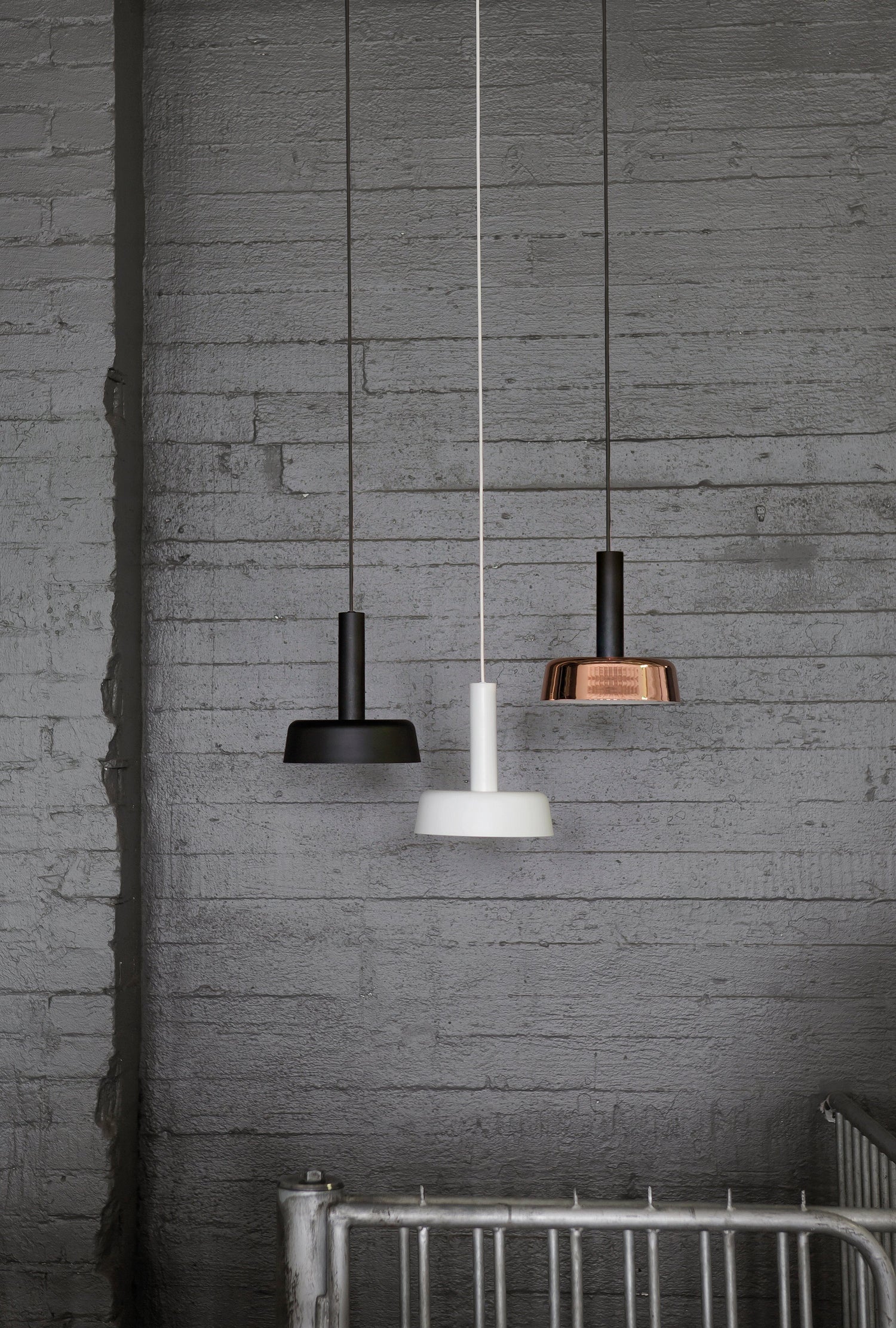 Cafe 240 riippuvalaisin Musta Riippuvalaisin Innolux