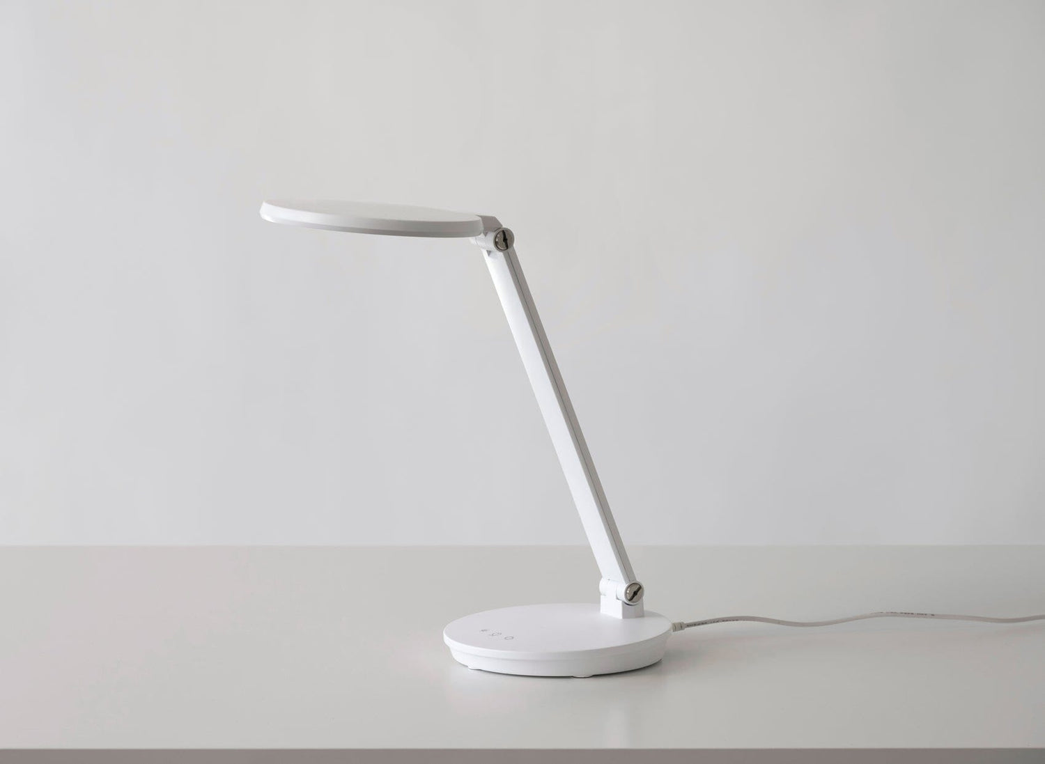 Inari työpöytävalaisin Pöytävalaisin Innolux