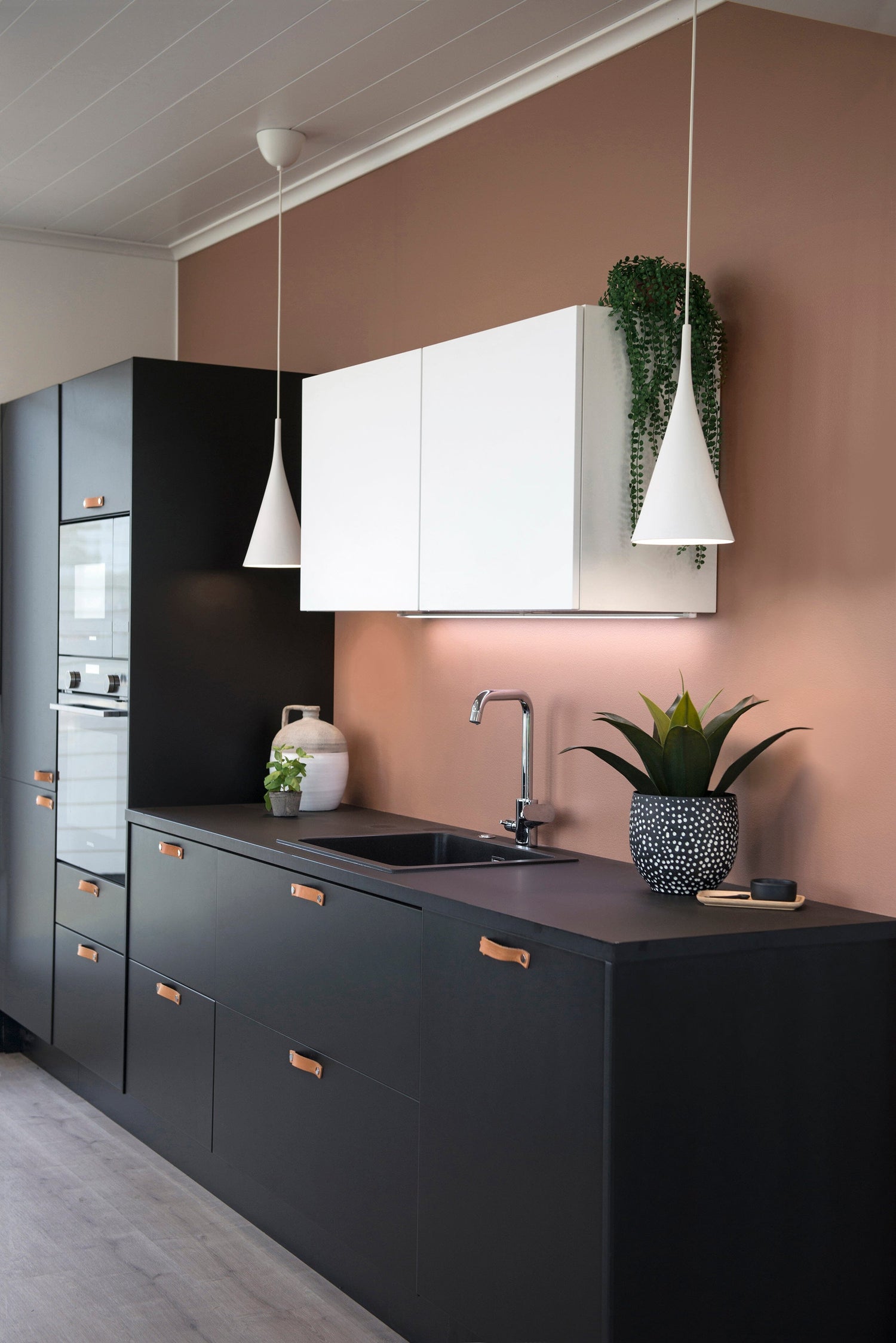 Lambada riippuvalaisin Valkoinen Riippuvalaisin Innolux