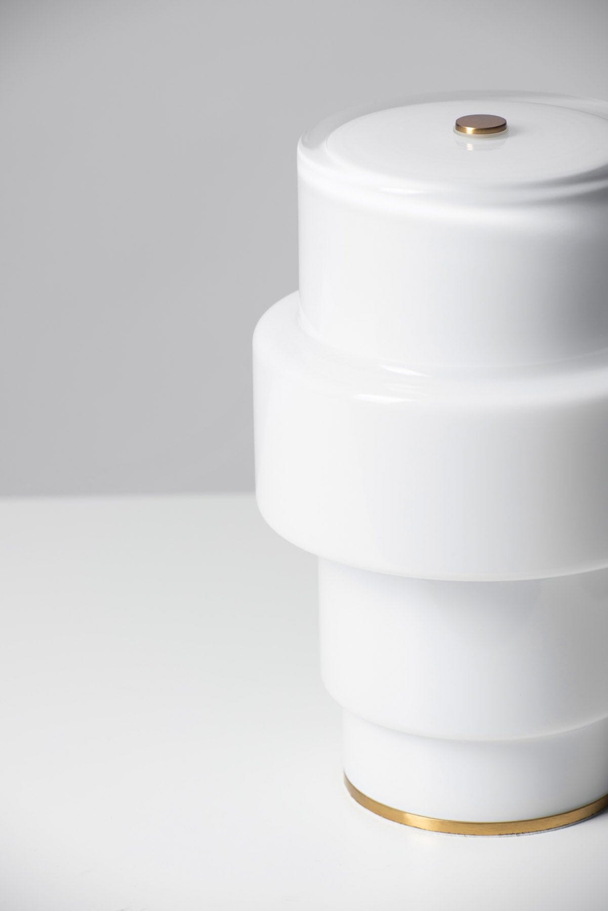 Multi L pöytävalaisin Pöytävalaisin Innolux