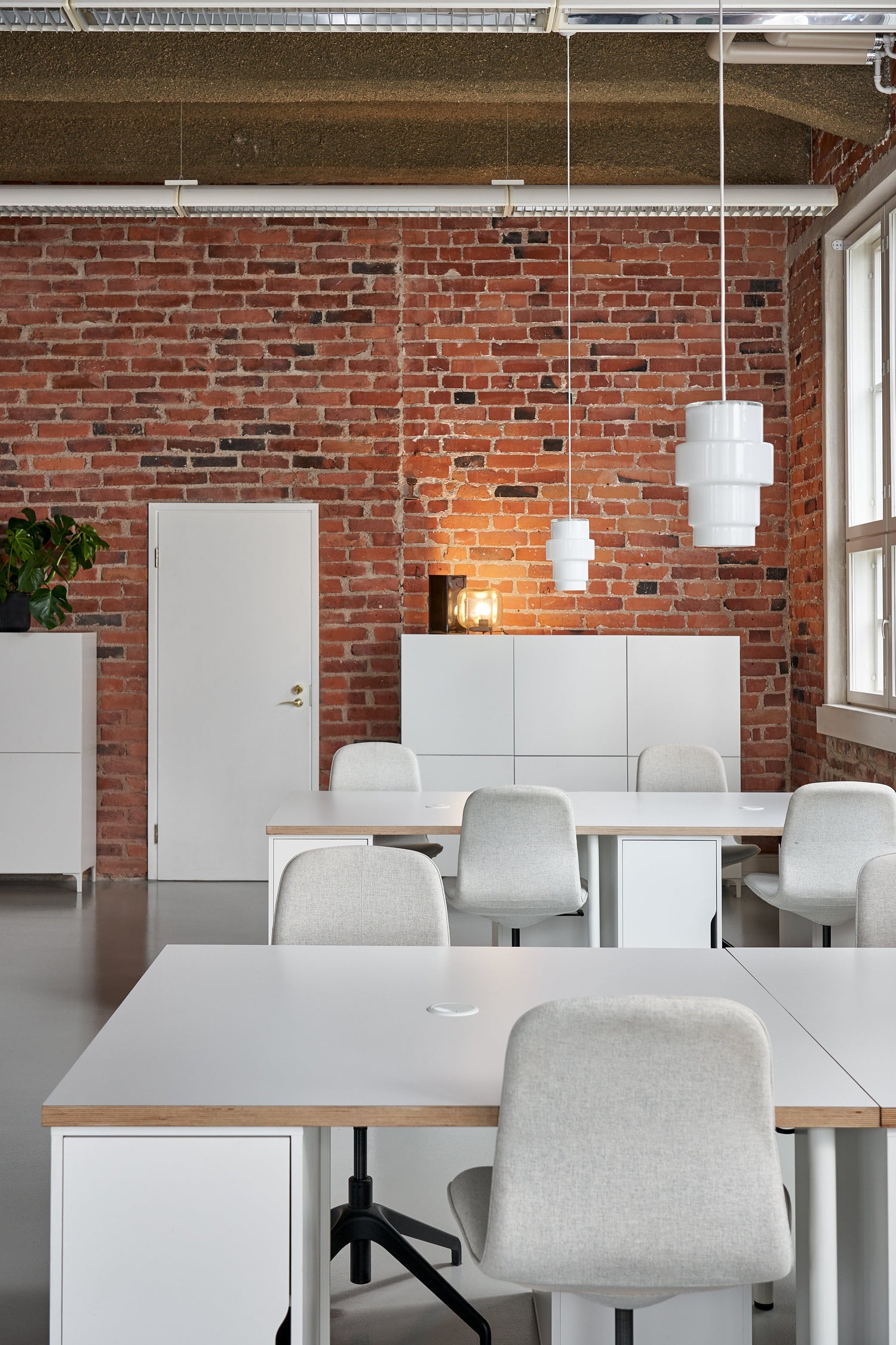 Multi L riippuvalaisin Valkoinen Riippuvalaisin Innolux