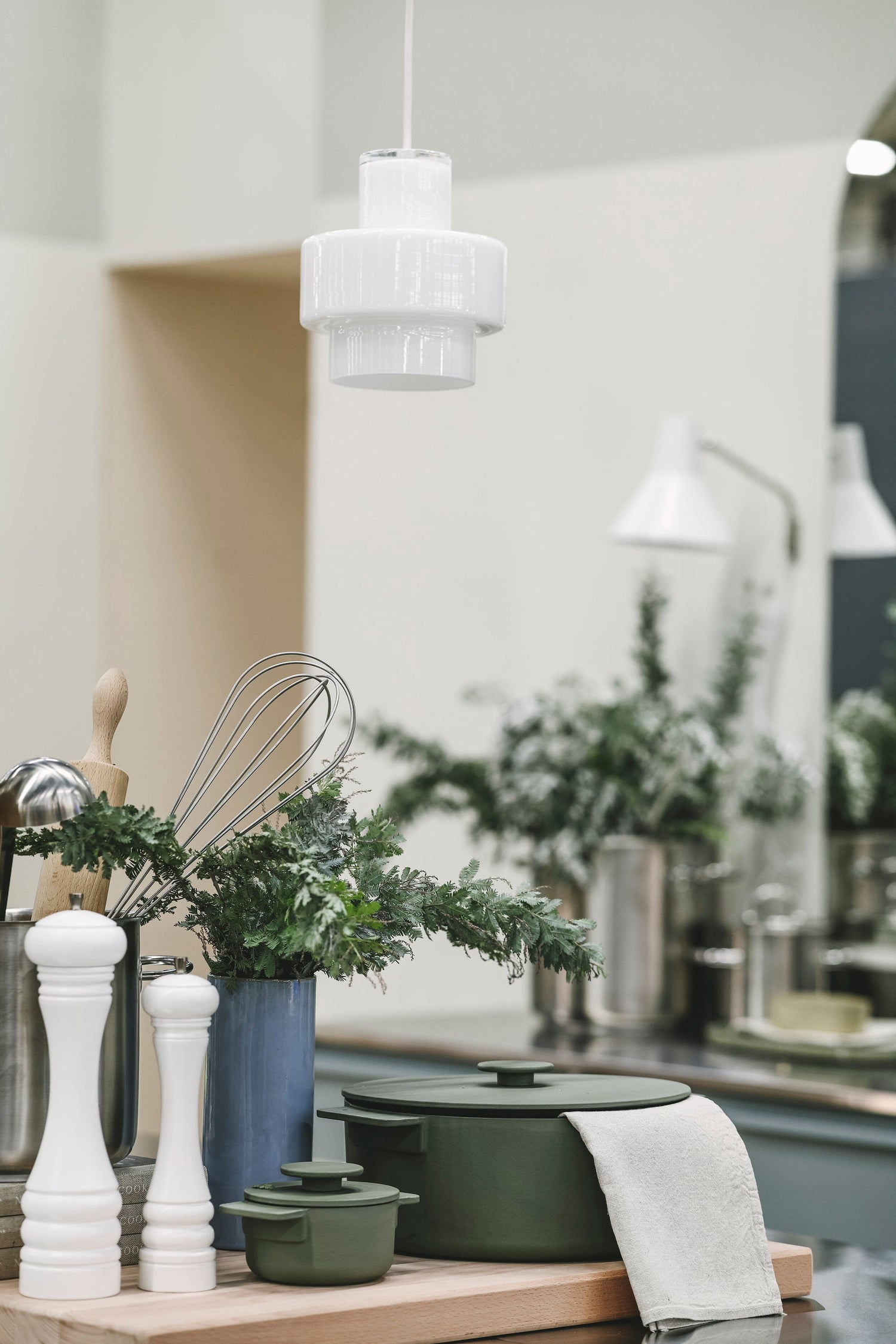 Multi M riippuvalaisin Valkoinen Riippuvalaisin Innolux