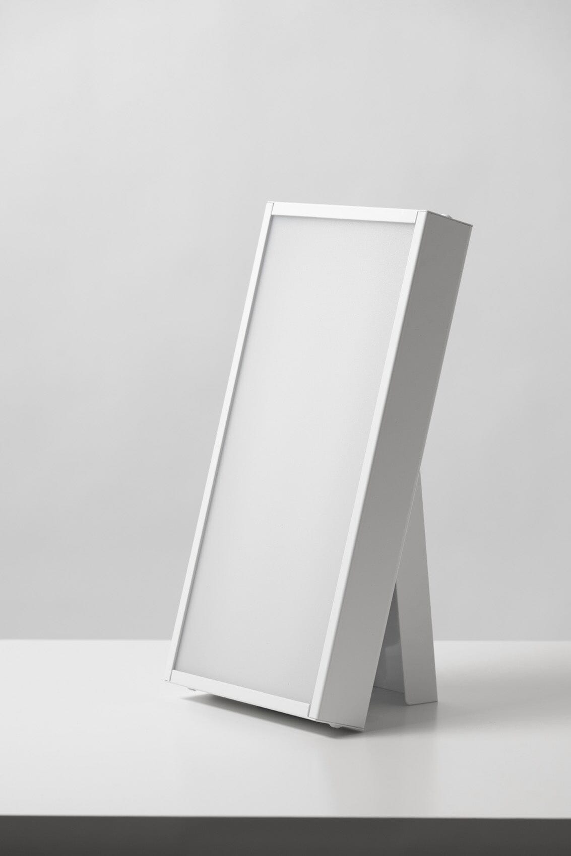 Nova kirkasvalo Kirkasvalolaite Innolux