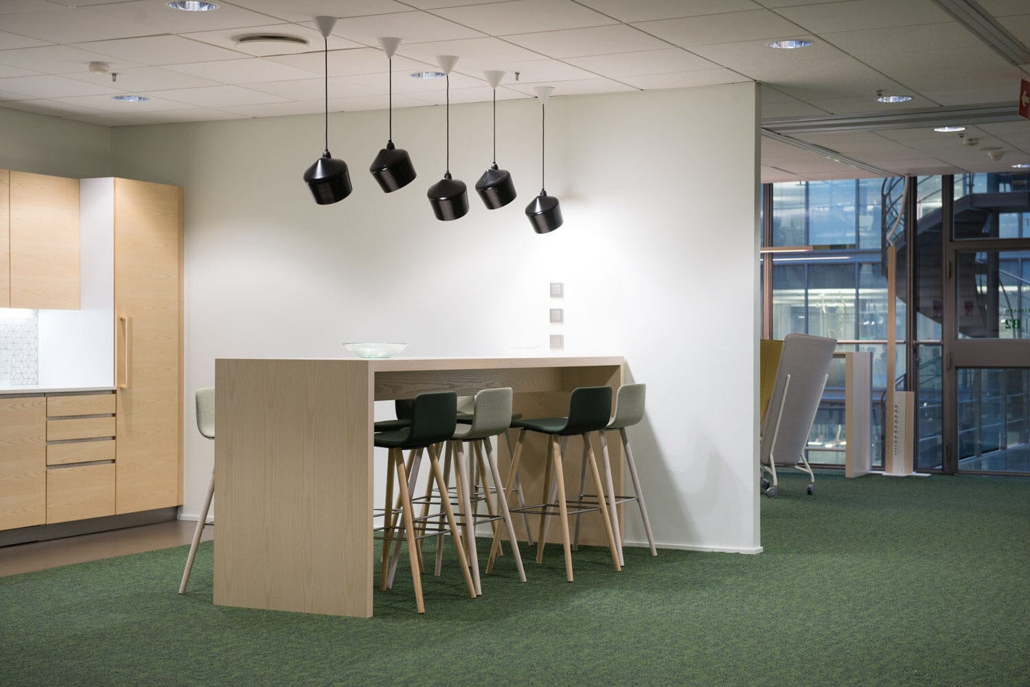 Pasila riippuvalaisin Musta Riippuvalaisin Innolux