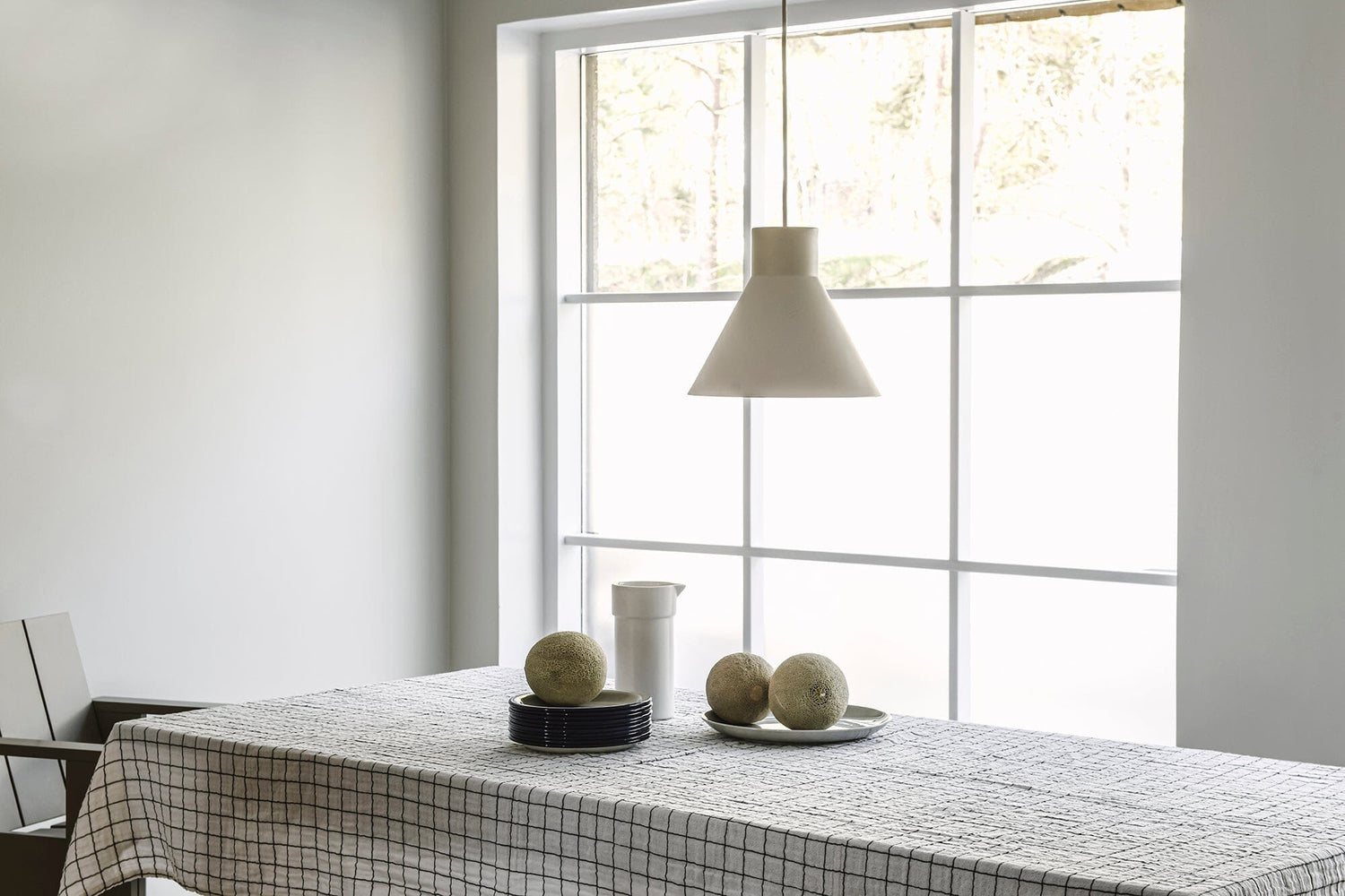 Smusso M Harmaa Riippuvalaisin Innolux