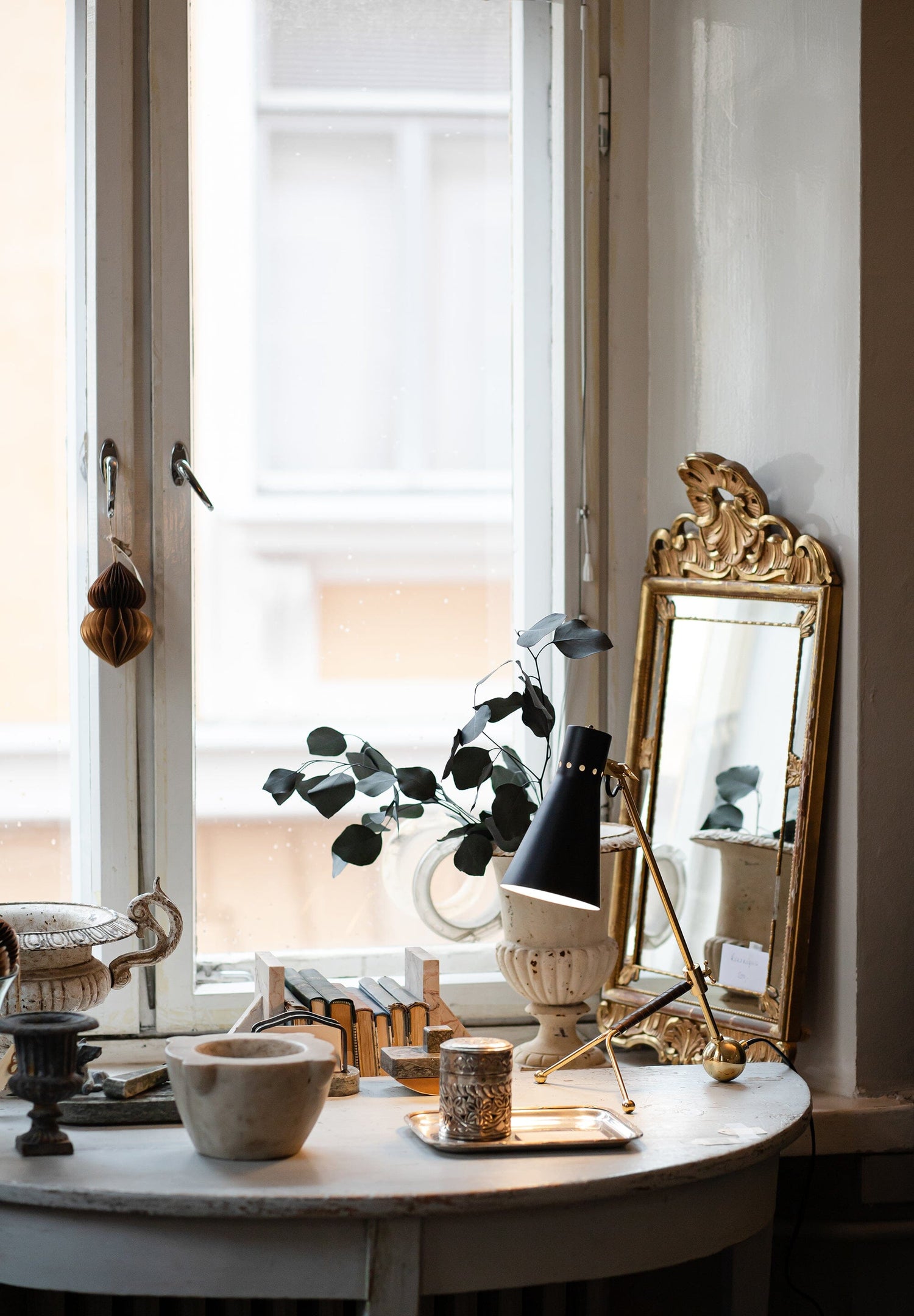 Tapio pöytävalaisin musta Pöytävalaisin Innolux