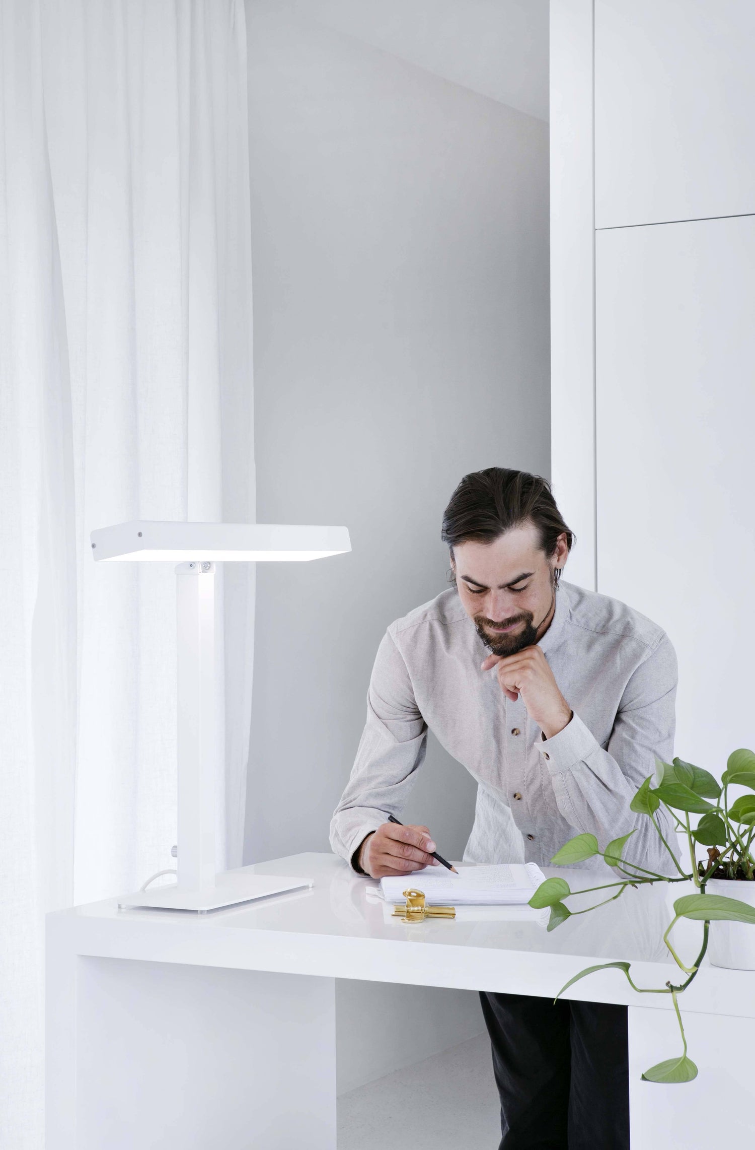 Valovoima pöytävalaisin Valkoinen Kirkasvalolaite Innolux