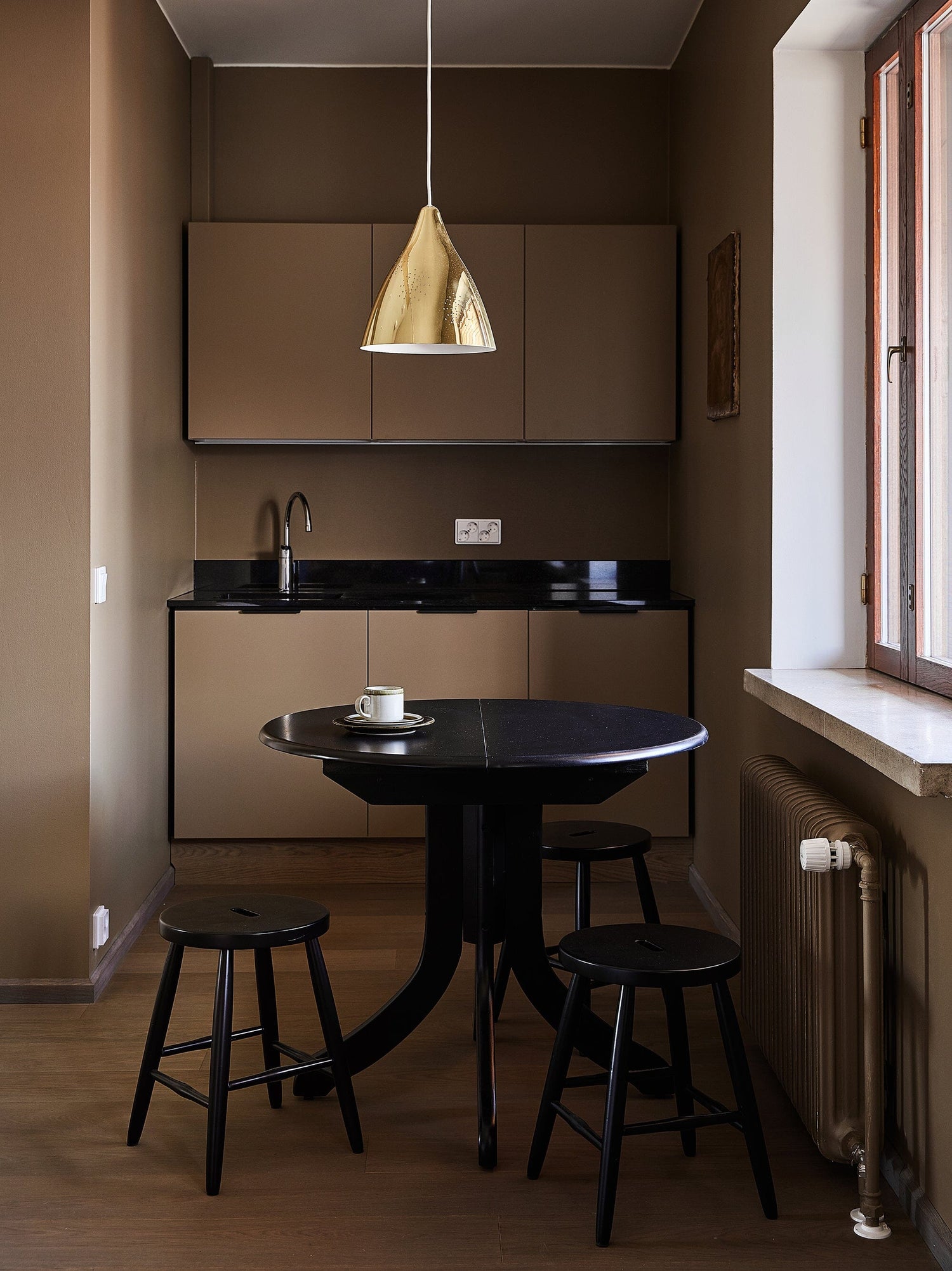 Lisa 270 messinki riippuvalaisin Riippuvalaisin Innolux