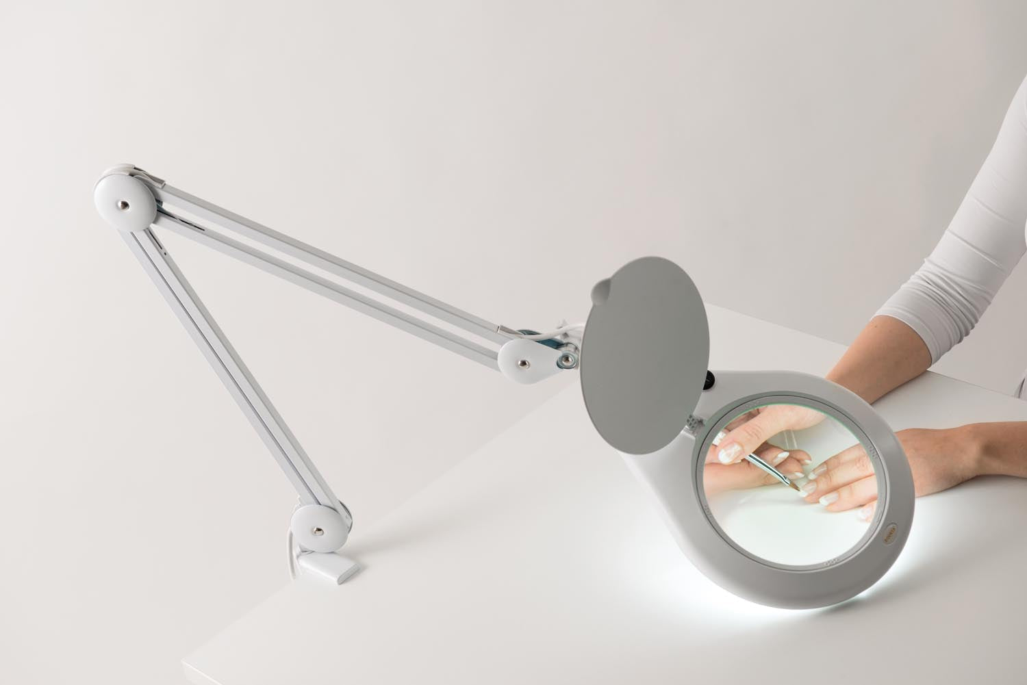 Magni 7' 15 W LED 3D työpöytävalaisin Pöytävalaisin Innolux