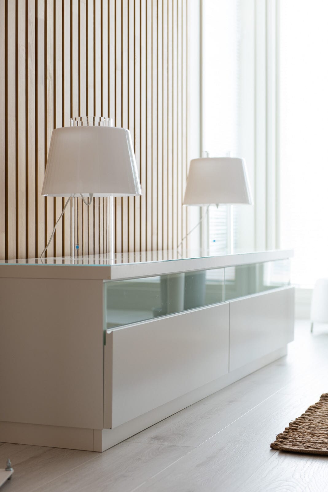 Modern Art pöytävalaisin Pöytävalaisin Innolux