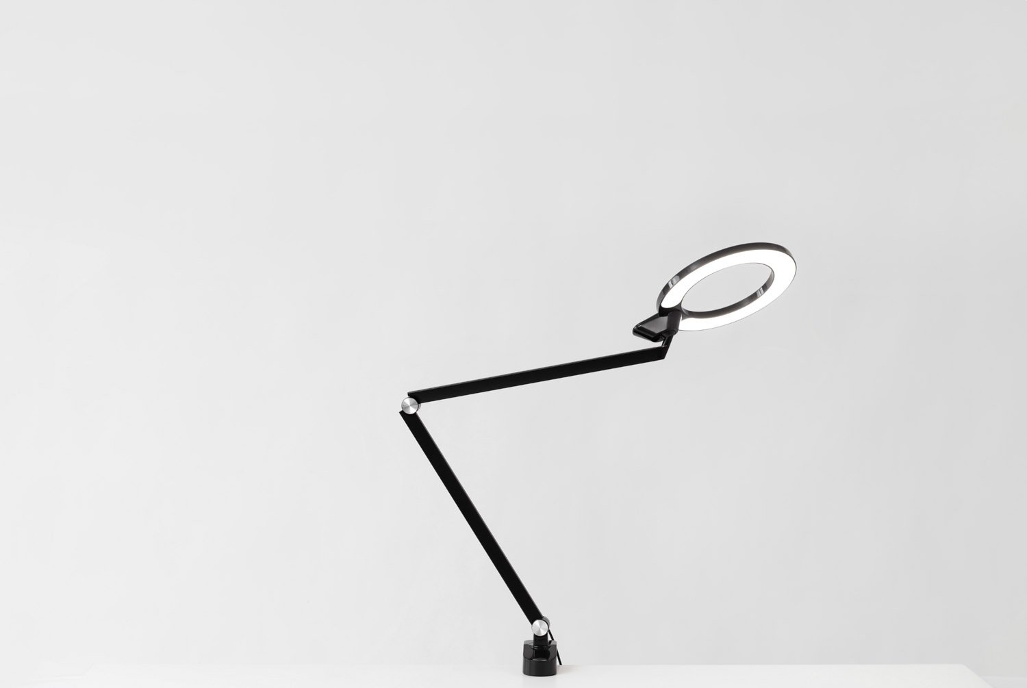 Sipoo työpöytävalaisin pöytäkiinnitys Pöytävalaisin Innolux