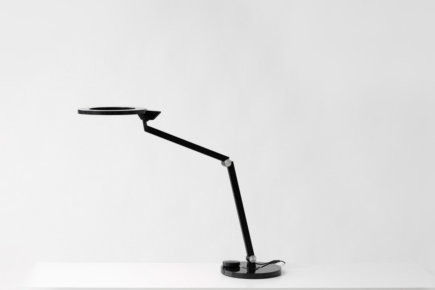 Sipoo työpöytävalaisin Pöytävalaisin Innolux