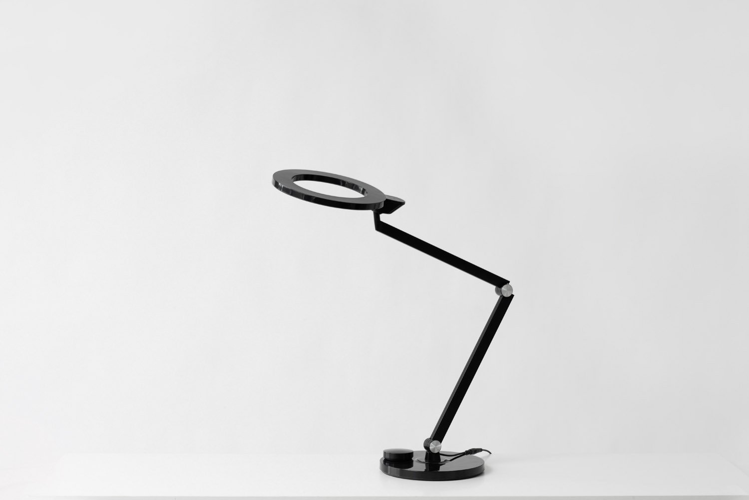 Sipoo työpöytävalaisin Pöytävalaisin Innolux