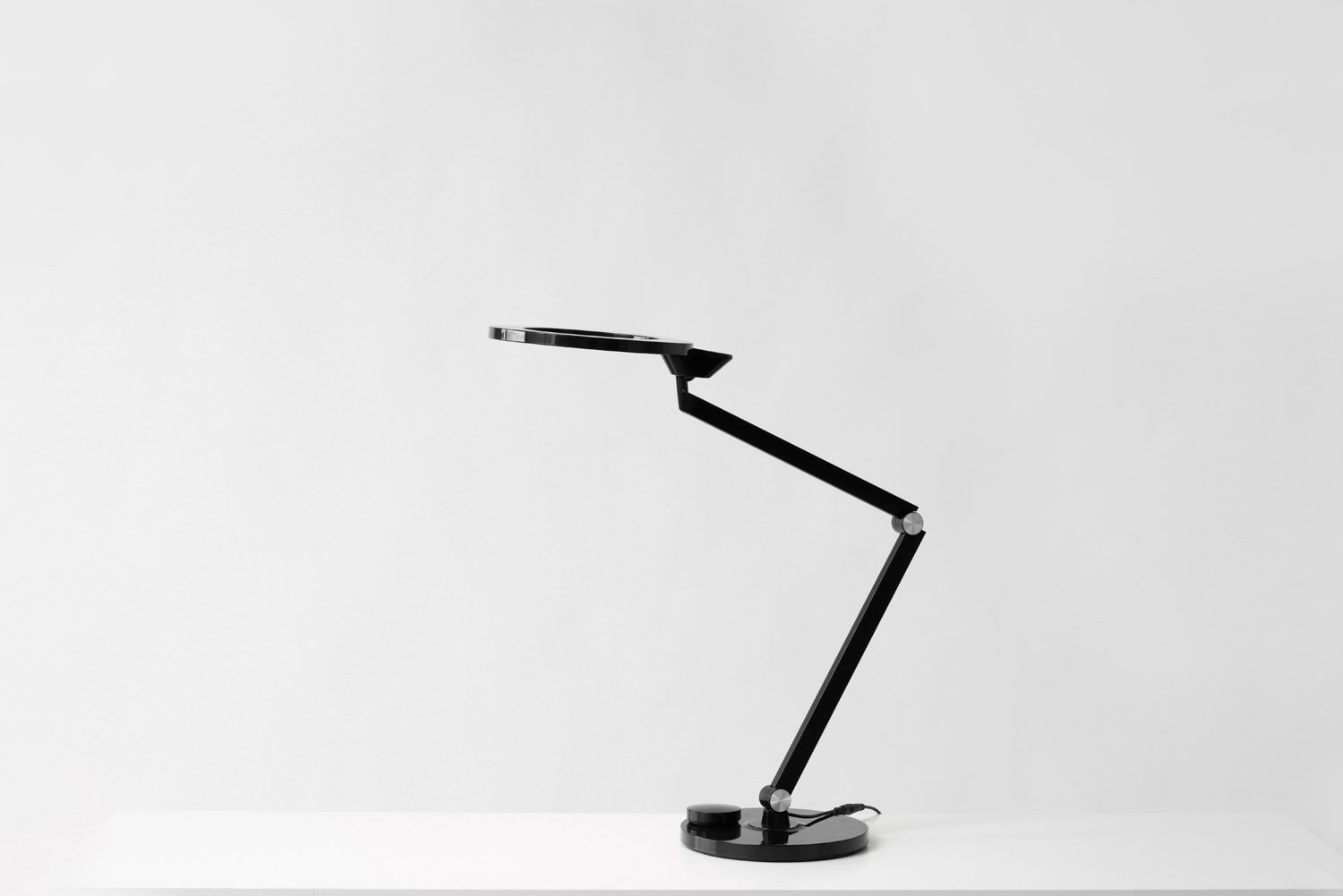 Sipoo työpöytävalaisin Pöytävalaisin Innolux