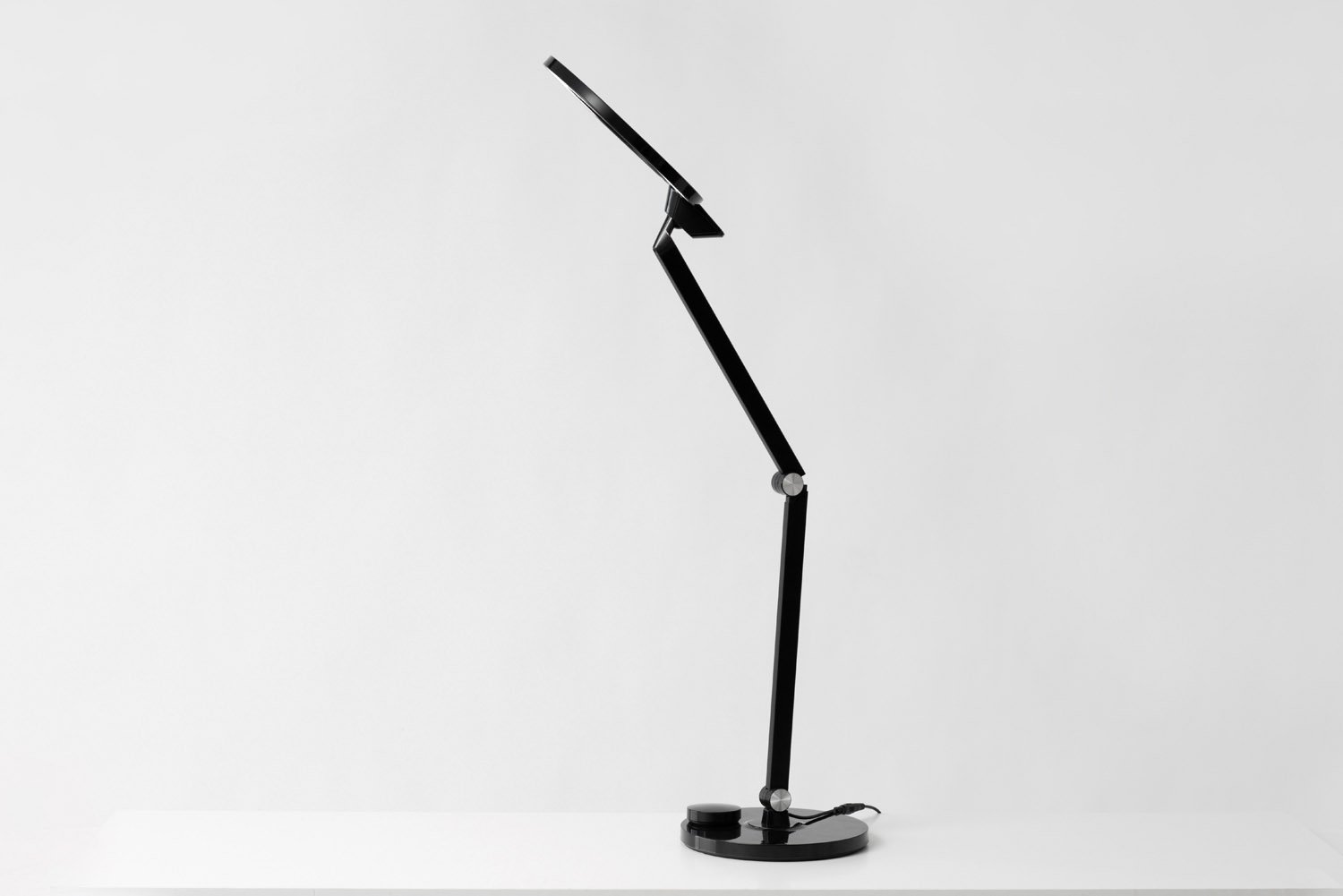 Sipoo työpöytävalaisin Pöytävalaisin Innolux