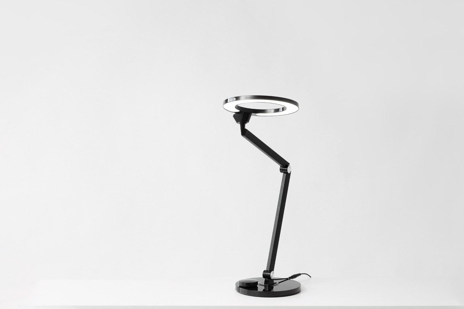 Sipoo työpöytävalaisin Pöytävalaisin Innolux 