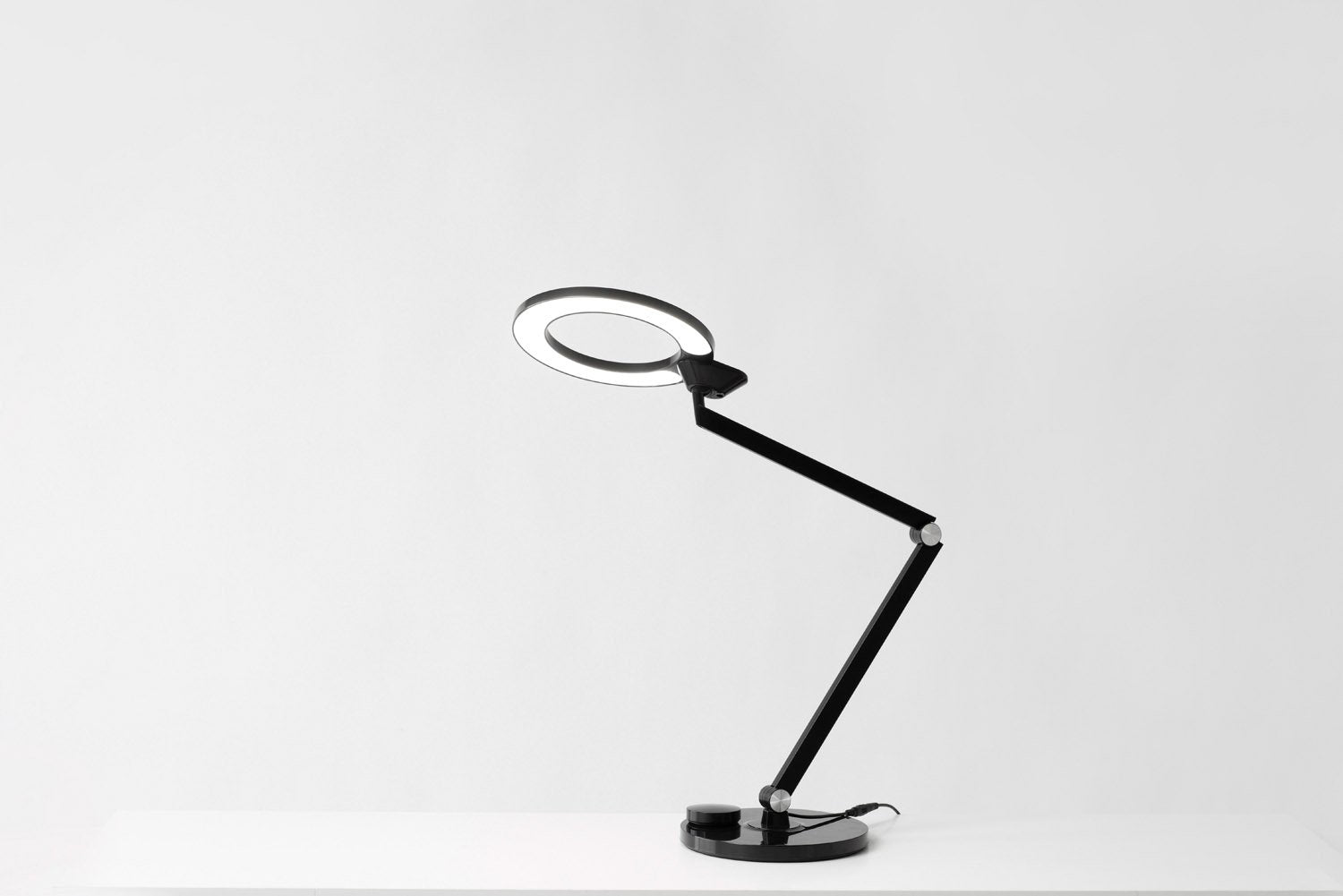 Sipoo työpöytävalaisin Pöytävalaisin Innolux 