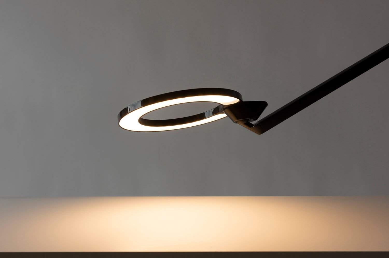 Sipoo työpöytävalaisin Pöytävalaisin Innolux 